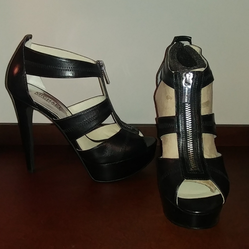 NWT Michael Kors Black Leather Berkley Platforms